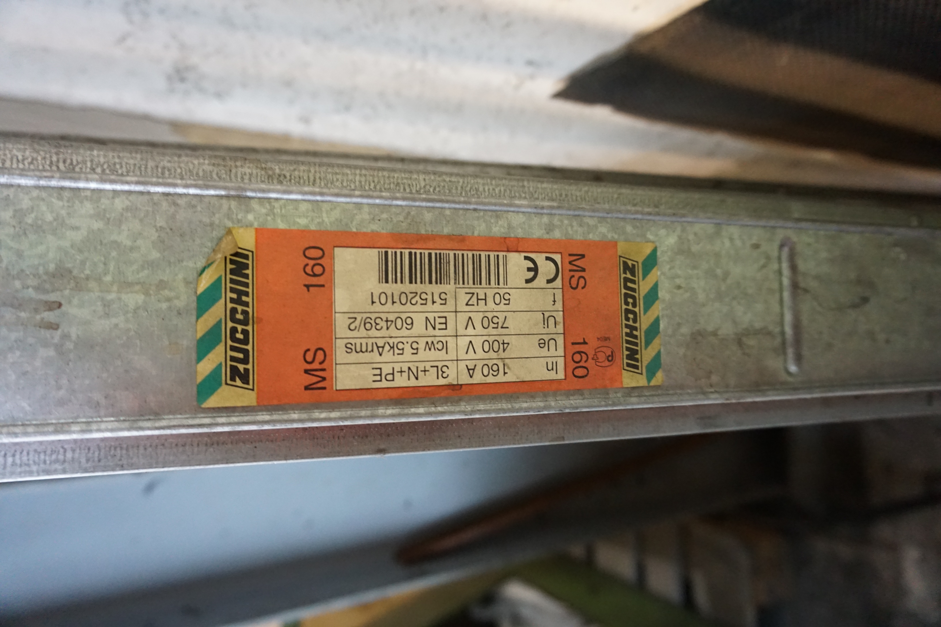 Zucchini Buzz Bar 72m Length