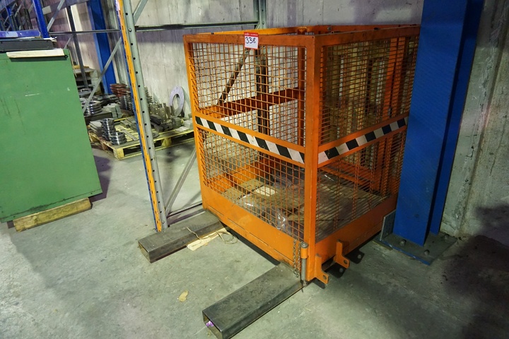 Pedestrian Cage for Fork Lift Trucks