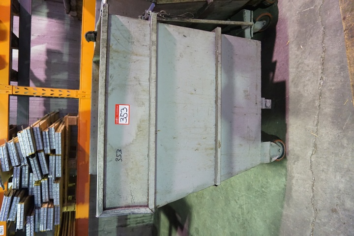 Mobile Tipping Skip 1050m x 1.3m x 1.3m High