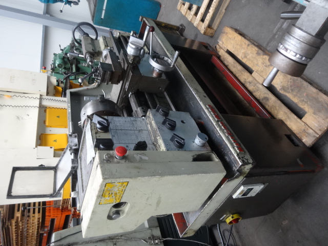 Harrison M300 Centre Lathe