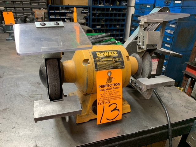 Dewalt DW756 6" Bench Grinder