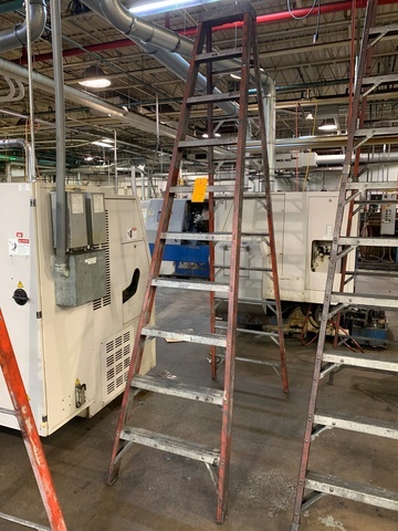 Louisville 10' Fiberglass Step Ladder