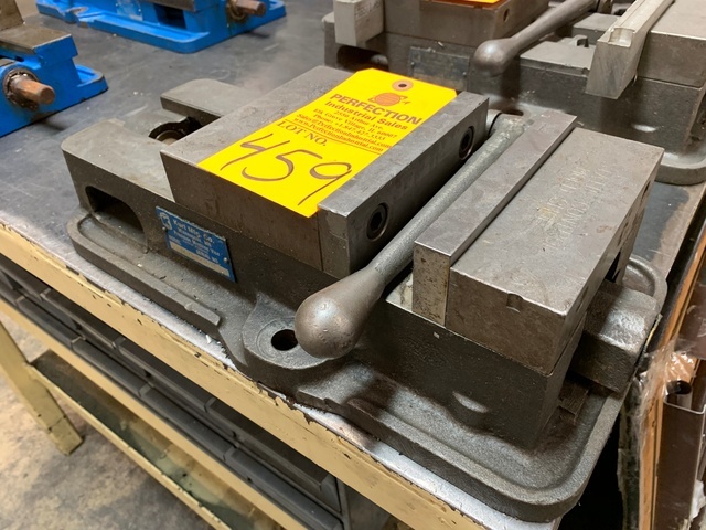 KURT D675 6" Ang-Lock Machine Vise