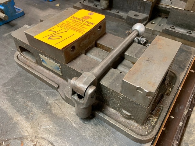 KURT D675 6" Ang-Lock Machine Vise