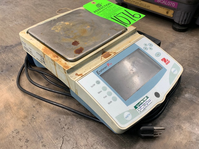 Ohaus EP4102 Explorer Pro Benchtop Scale, s/n O231B027049624P