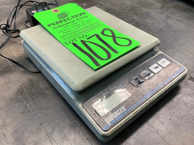 Pelouzee PE5 Benchtop Digital Scale, s/n 1628489