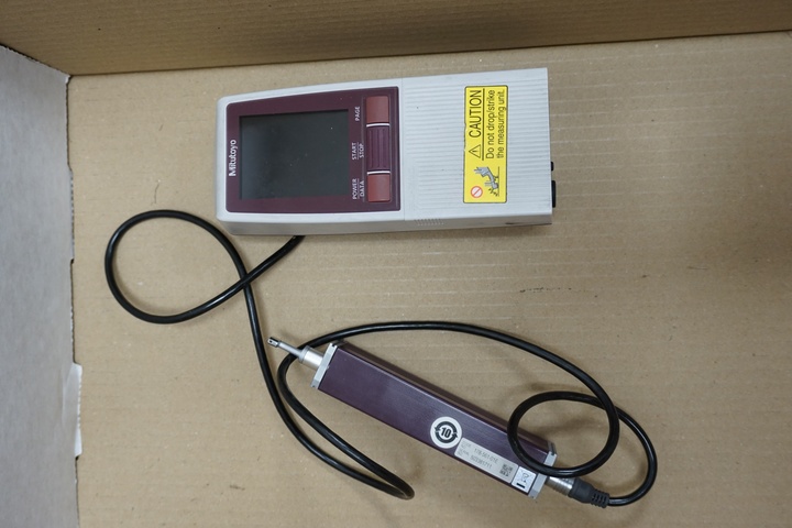 Mitutoyo Type 178-561-01E Portable Surface Roughness Tester