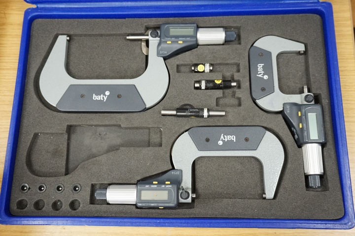 Baty IP54 75-100mm Outisde Micrometer