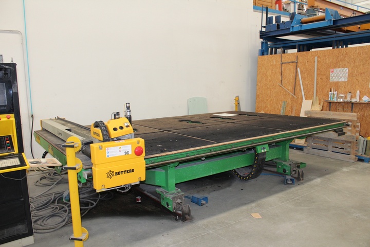 Bottero 578 BCS Shape Cutting Table