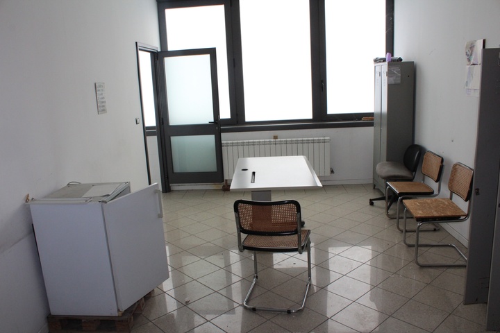 Contents of Canteen, Locker and Medical Room