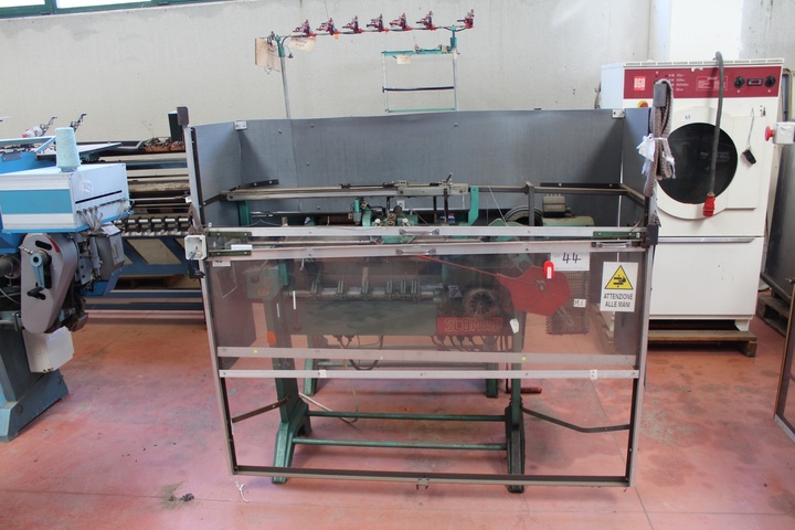 Scomar Flat Bed Knitting Machine