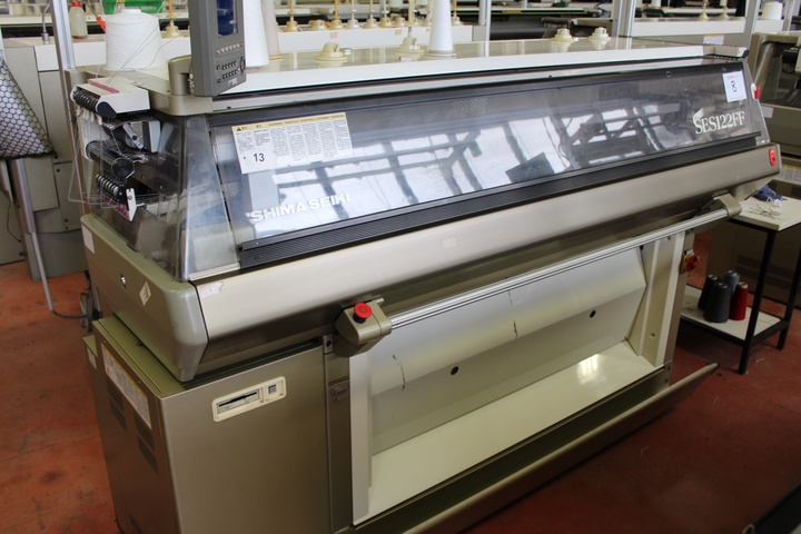 Shima Seiki SES 122FF Flat Bed Knitting Machine