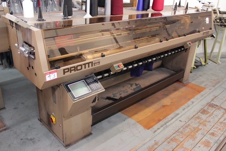 Protti 10 Gauge PT22 Computerised Flatbed Knitting Machine