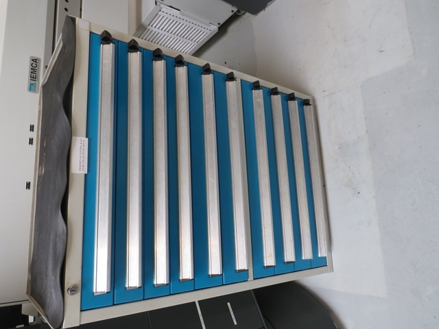 10 Drawer Cabinet with Cutters