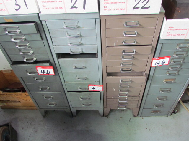 (4) x Drawer Units