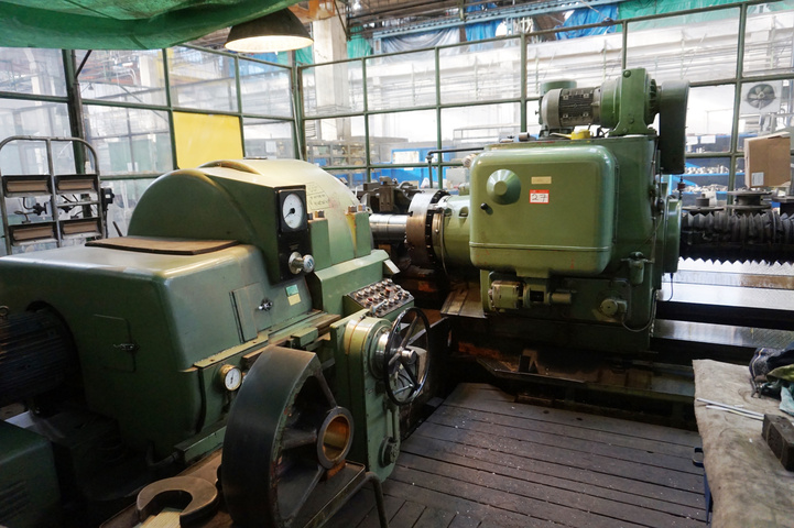 Holroyd Model 5AC Pump Rotor Milling Machine