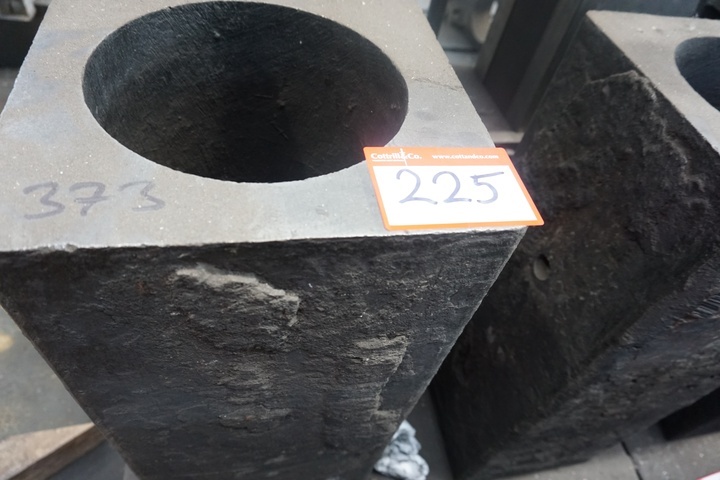 (4) x Square Supporting Blocks 480mm x 480mm x 810mm