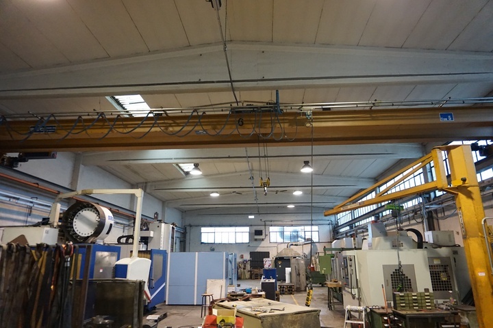 SICC 5 Ton Crane, Span 14m Approx.