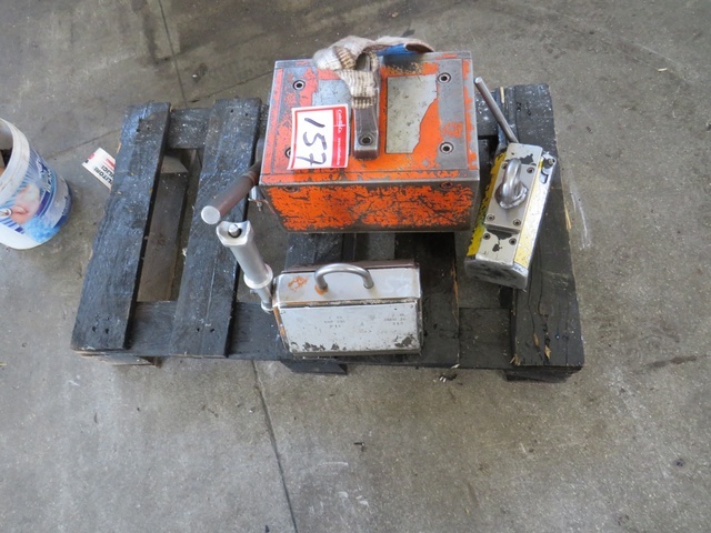 Qty of Lifting Magnets x (3)