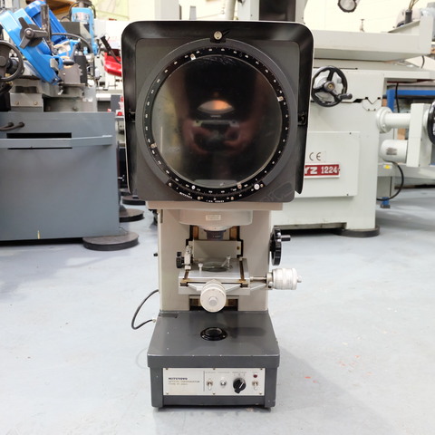 Mitutoyo PJ250C Shadowgraph