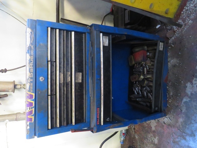 Tool Box with Qty Cutters & Collets