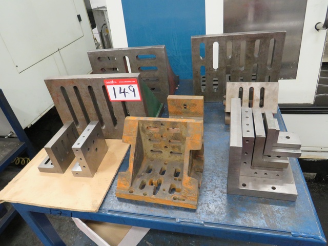 Qty of Angle Plates
