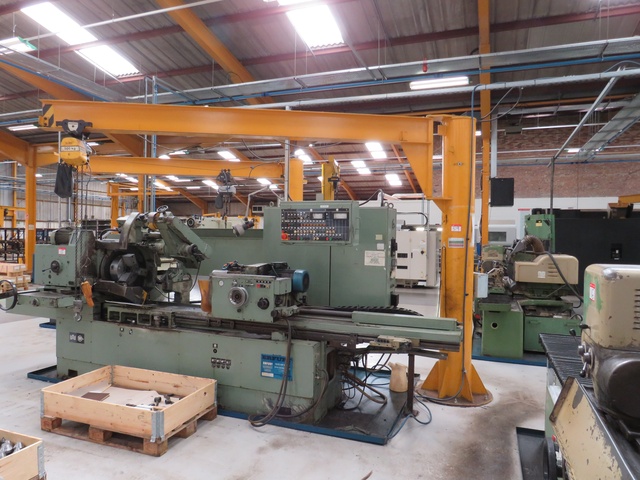 Morris 500kg Free Standing Pendant Controlled Jib Crane