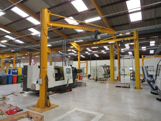 Jib Crane 500kg with Donati Hoist