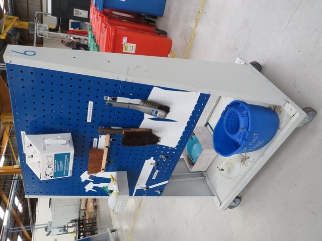 Mobile Cleaning Station