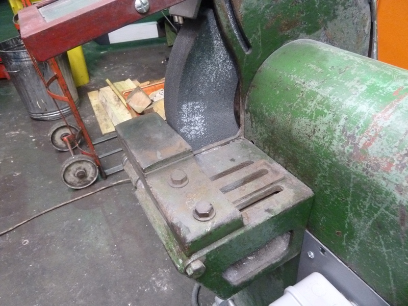 Heavy Duty 14” x 2” Face Double Ended Grinding Machine