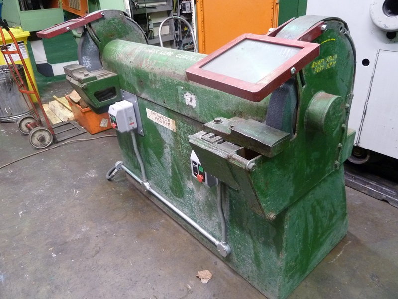 Heavy Duty 14” x 2” Face Double Ended Grinding Machine