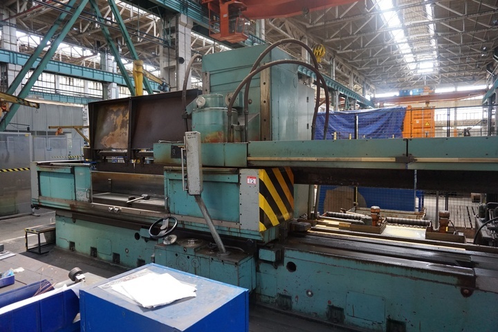 TOS BPV 40 Vertical Spindle Reciprocating Table Surface Grinder