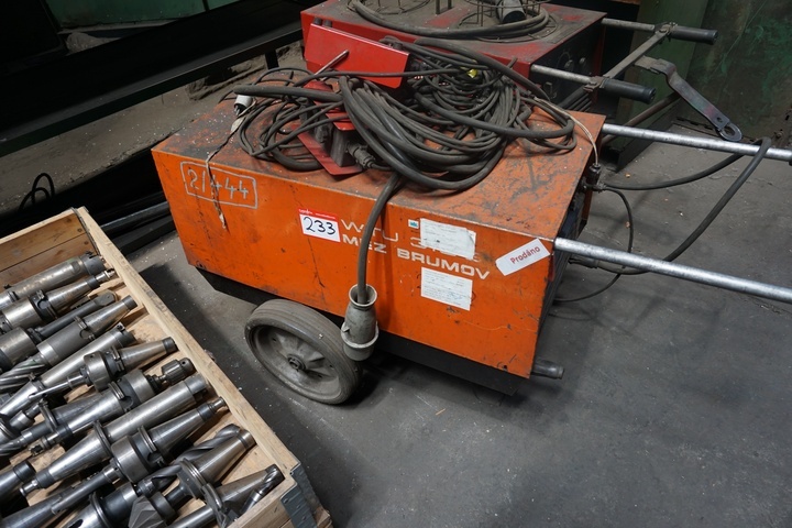 MEZ Brumov WTU 315-30 Mig Welder
