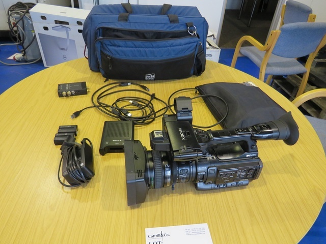 Sony PXW-X200//U Compact Solid State Memory Camcorder