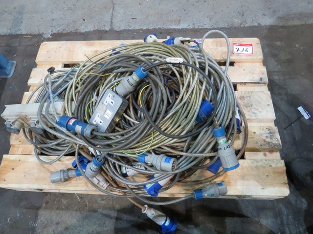 Qty of 200-250 Volt Extension Cables