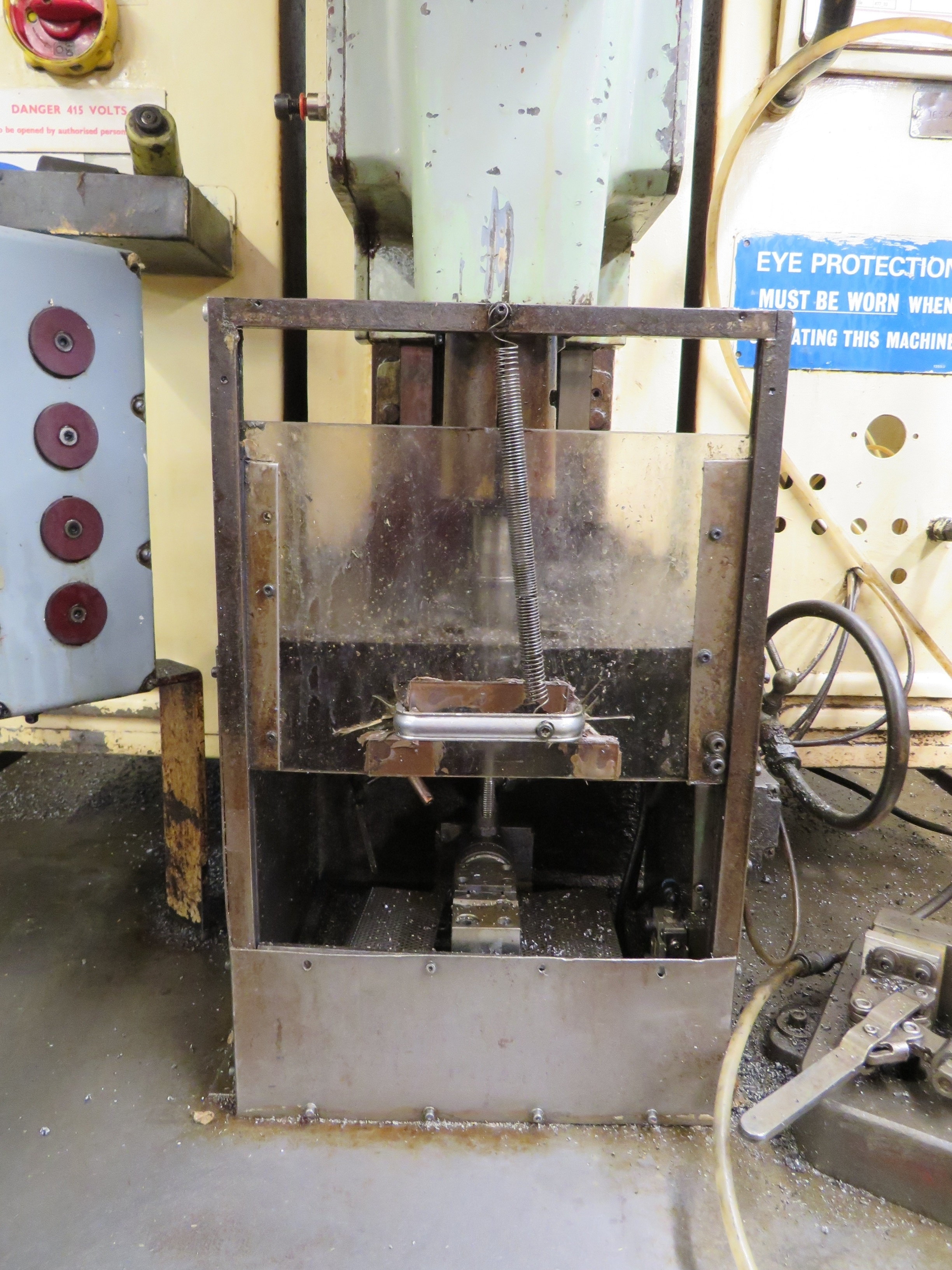 Wavis Tapping Machine