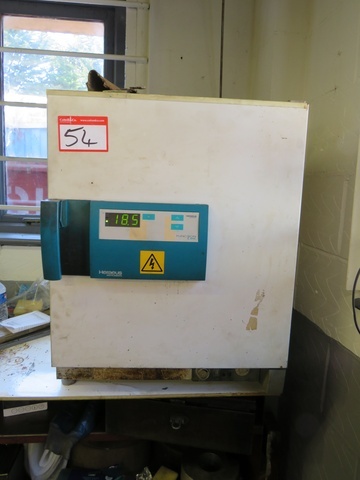 Heraeus Instruments Oven
