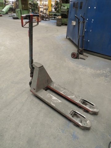 BT Pallet Truck, 2000kg Capacity
