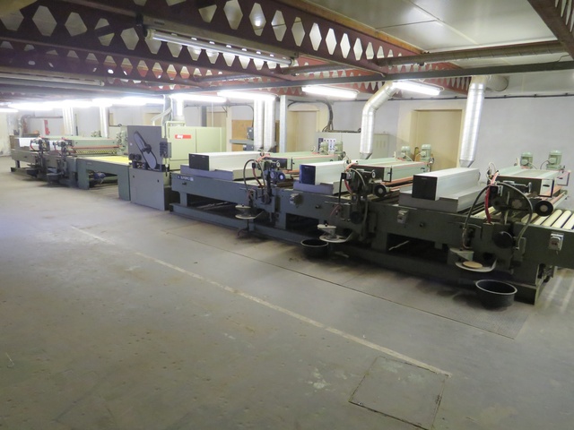 Superfici Laquer Line