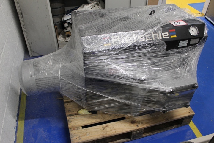 Reitsche Covac SMV300 Vacuum Pump