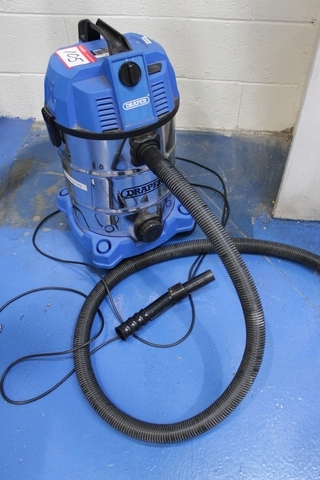 Draper 1600v Vacuum Cleaner