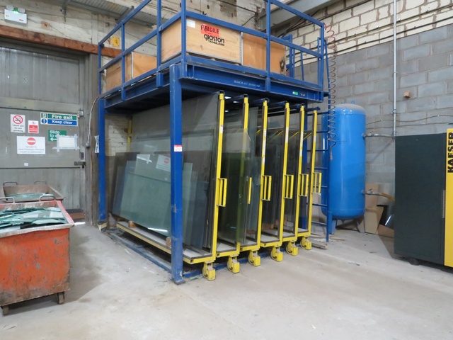 Blue/Yellow 6-Station Pull Out Glass Rack with Mezzanine Floor