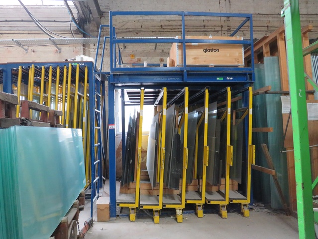 Blue/Yellow 6 Station Pull Out Glass Rack with Mezzanine Floor
