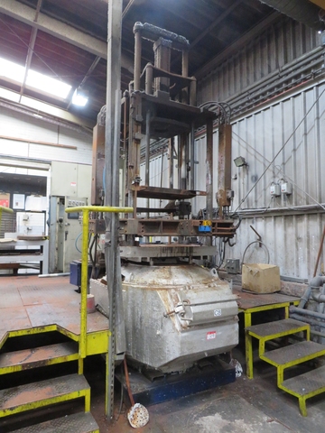 (2) x Orange and Green Hegla Wire Racks