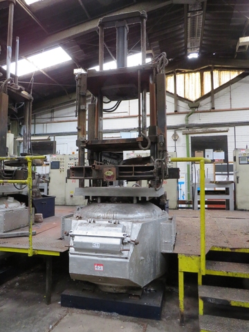 (2) x Orange and Green Hegla Wire Racks