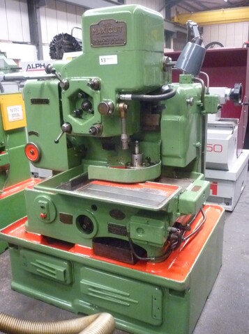 Maxicut 2A Gear Shaper with Change Gears