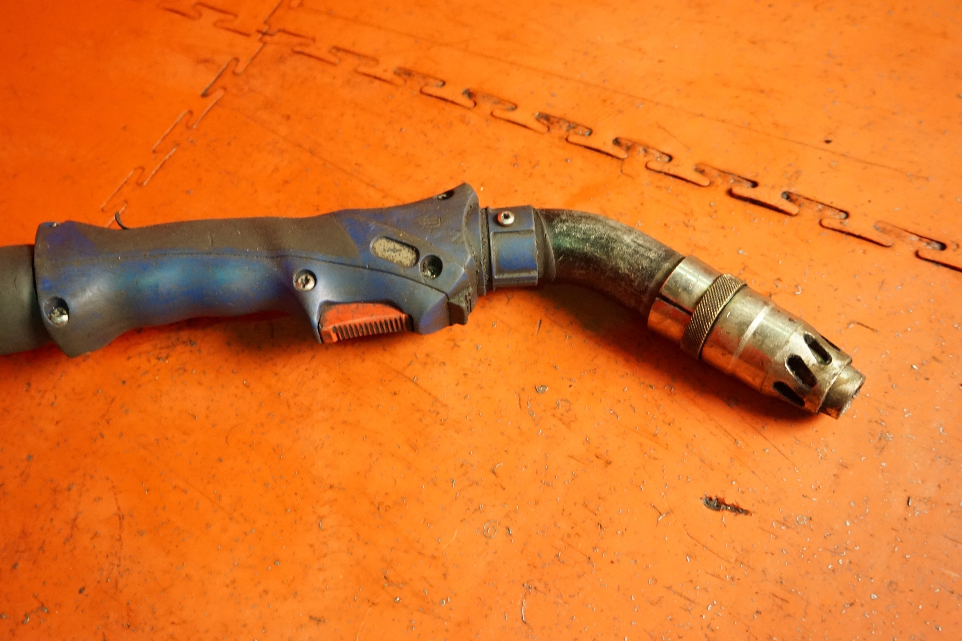 (2) x Binzel FES-200 Fume Extraction System including (2) x Binzel Rab Grip 25AK 4mtr Torch