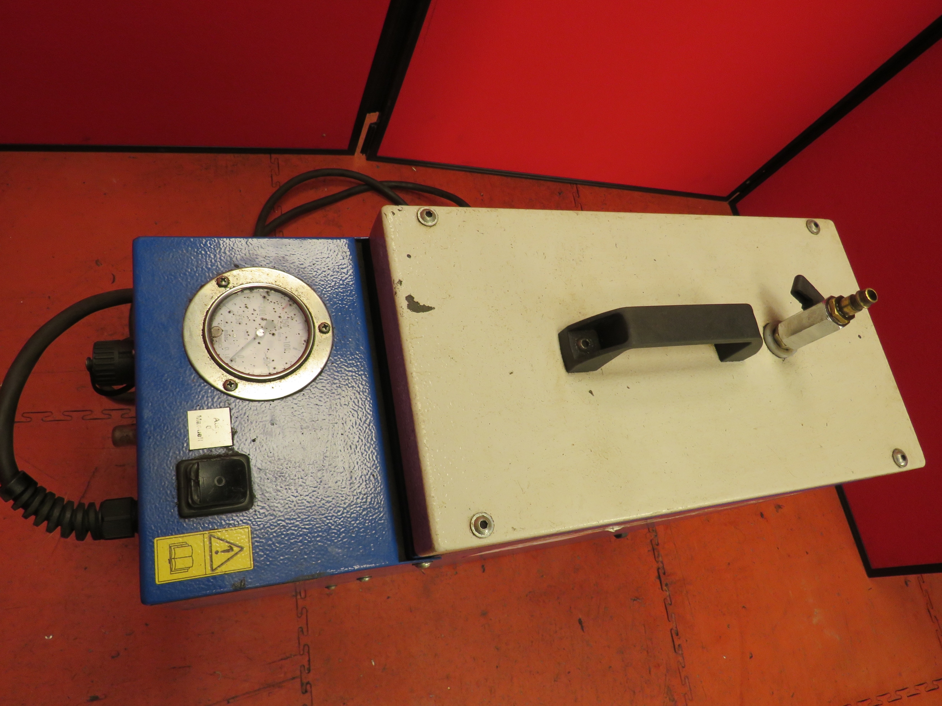 (2) x Binzel FES-200 Fume Extraction System including (2) x Binzel Rab Grip 25AK 4mtr Torch