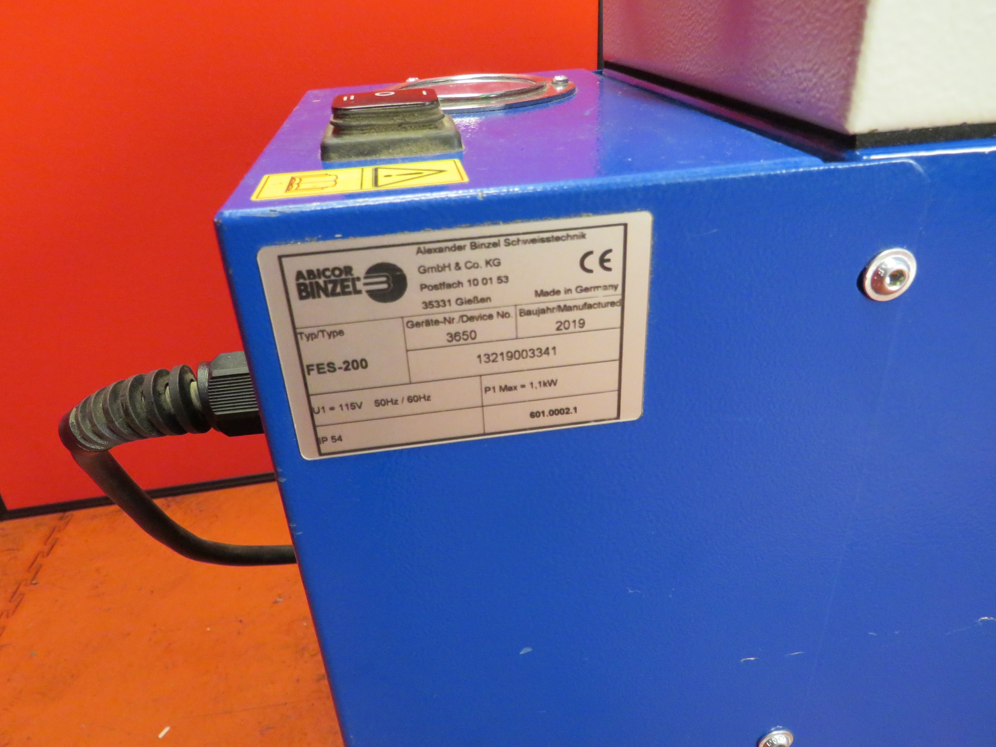 (3) x Binzel FES-200 Fume Extraction System including (3) x Binzel Rab Grip 25AK 4mtr Torch