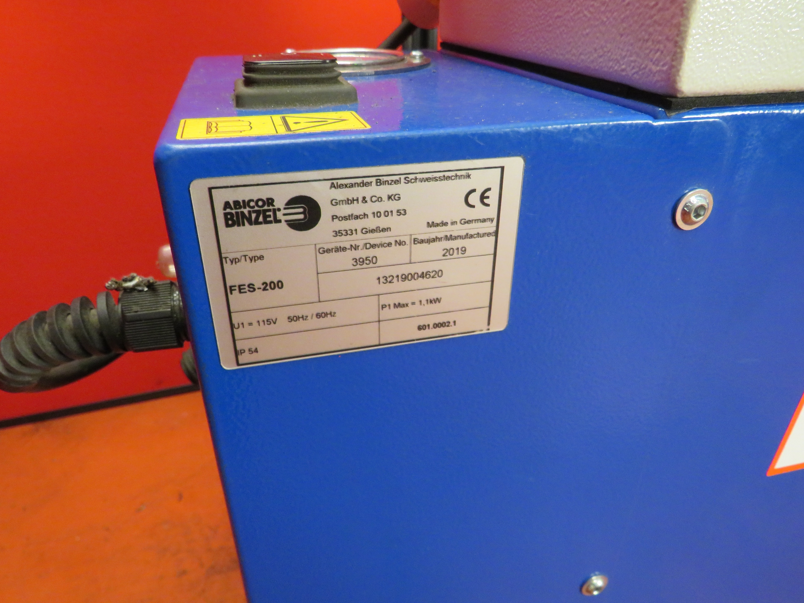 (4) x Binzel FES-200 Fume Extraction System including (4) x Binzel Rab Grip 25AK 4mtr Torch
